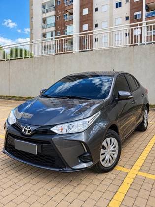 Carro 1.5 16V FLEX SEDAN XL LIVE MULTIDRIVE