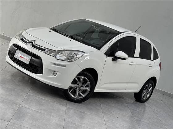 Carro 1.5 ATTRACTION 8V FLEX 4P MANUAL