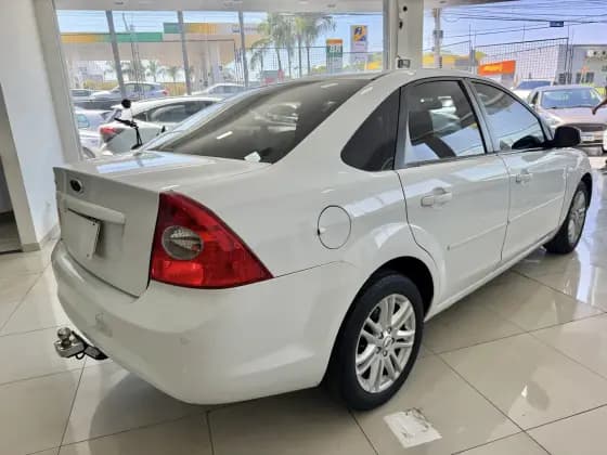 Carro 1.6 GLX SEDAN 8V FLEX 4P MANUAL