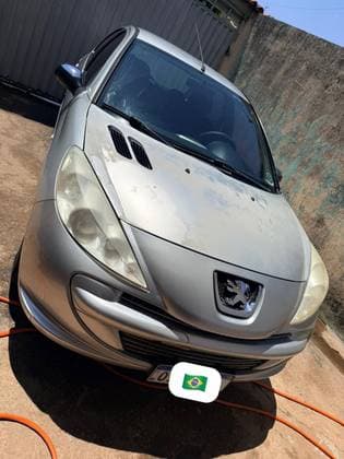 Carro 1.4 XR 8V FLEX 4P MANUAL