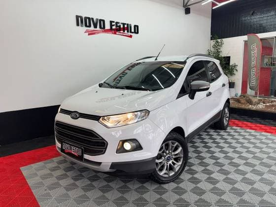 Carro 1.6 FREESTYLE 16V FLEX 4P MANUAL