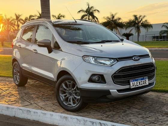 Carro 1.6 FREESTYLE 16V FLEX 4P MANUAL