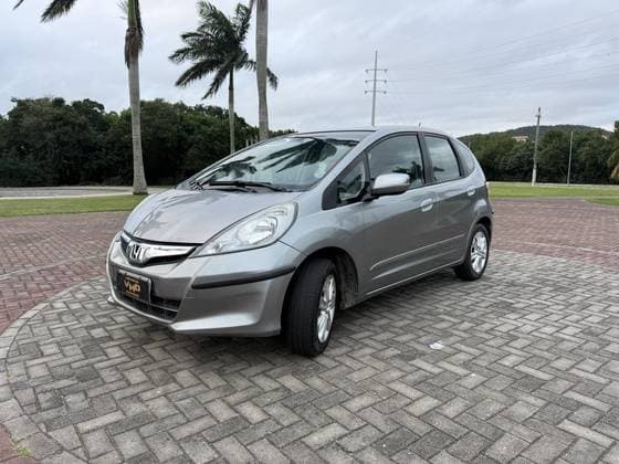Carro 1.4 LX 16V FLEX 4P MANUAL