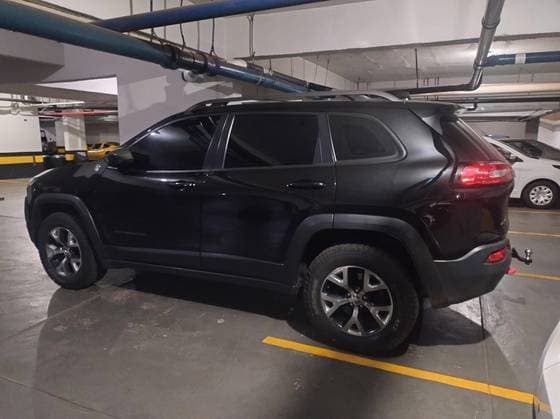 Carro 3.2 TRAILHAWK 4X4 V6 24V GASOLINA 4P AUTOMÁTICO