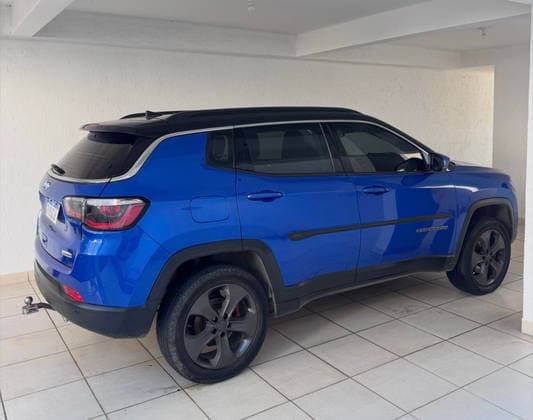 Carro 2.0 16V DIESEL LONGITUDE 4X4 AUTOMÁTICO