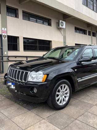 Carro 5.7 OVERLAND HEMI 4X4 V8 16V GASOLINA 4P AUTOMÁTICO