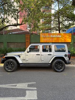 Carro 2.0 TURBO GASOLINA SAHARA 4P 4X4 AT8