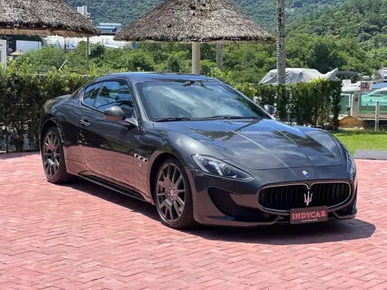 Carro 4.7 V8 GASOLINA SPORT MC SHIFT