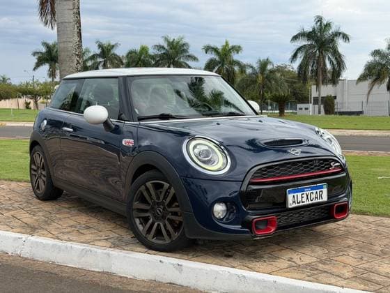 Carro 2.0 16V TWINPOWER GASOLINA S 2P STEPTRONIC