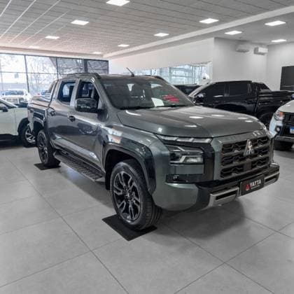 Carro 2.4 BITURBO DIESEL CD KATANA 4X4 AUTOMÁTICO