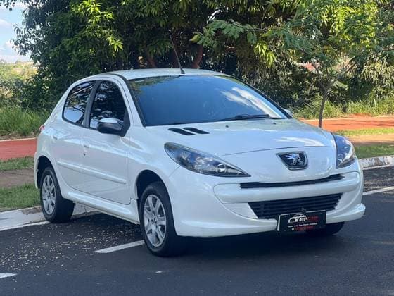 Carro 1.4 ACTIVE 8V FLEX 4P MANUAL