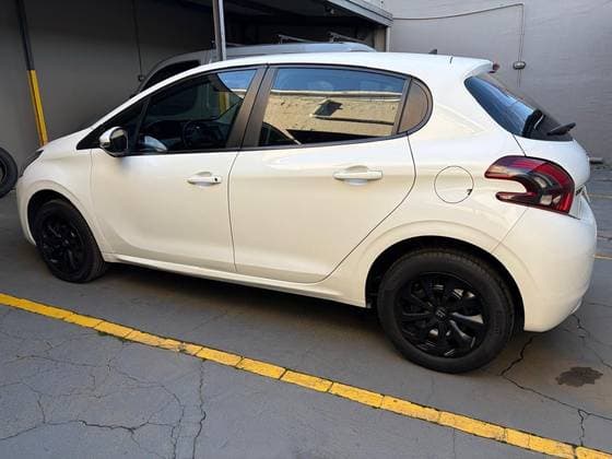 Carro 1.2 ACTIVE 12V FLEX 4P MANUAL