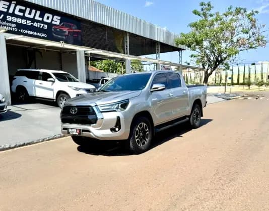 Carro 2.8 D-4D TURBO DIESEL CD SRX 4X4 AUTOMÁTICO
