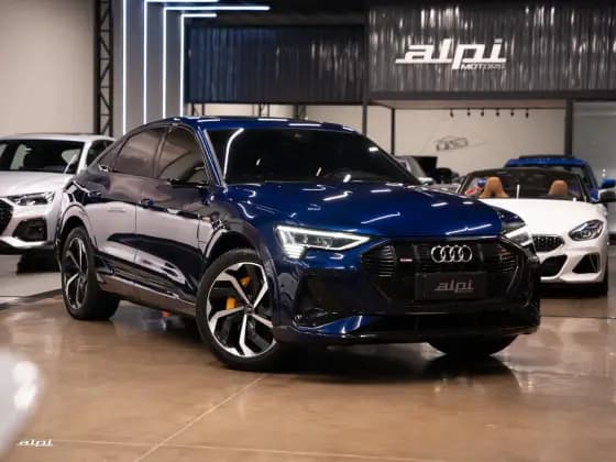 Carro ELÉTRICO SPORTBACK PERFORMANCE BLACK QUATTRO