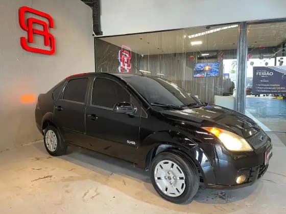 Carro 1.6 MPI CLASS SEDAN 8V FLEX 4P MANUAL