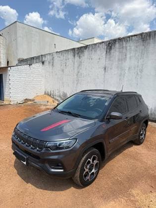 Carro 2.0 TD350 TURBO DIESEL TRAILHAWK AT9