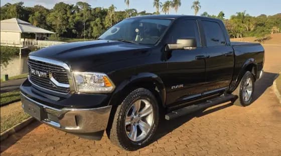 Carro 5.7 V8 GASOLINA LARAMIE CD 4X4 AUTOMÁTICO