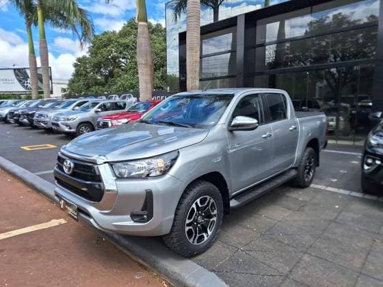 Carro 2.8 D-4D TURBO DIESEL CD SRV 4X4 AUTOMÁTICO