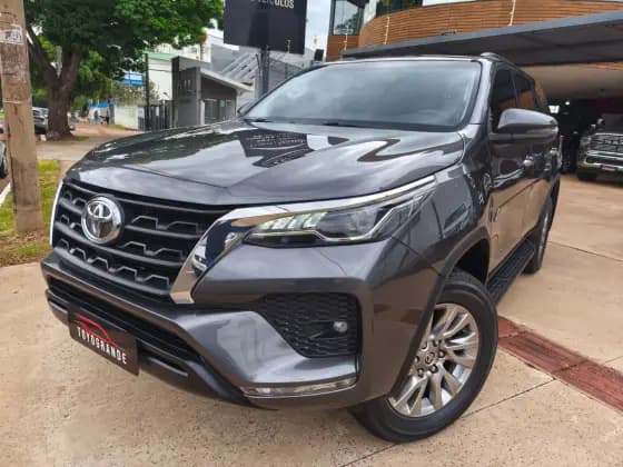 Carro 2.7 VVT-i FLEX SRV 7L 4X2 AUTOMÁTICO