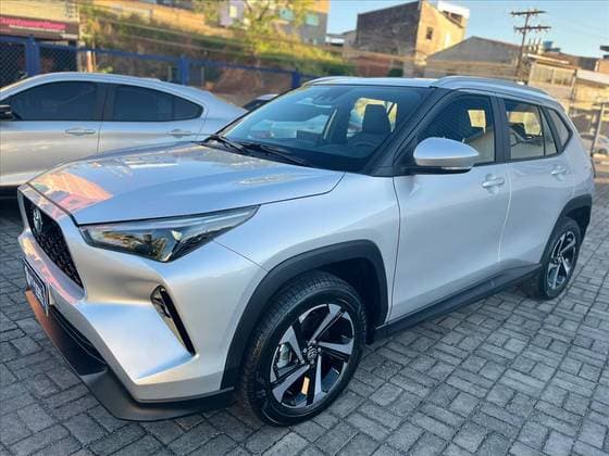 Carro 1.5 VVT-I FLEX XRE CVT