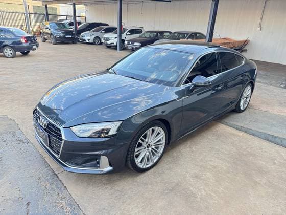Carro 2.0 TFSI GASOLINA SPORTBACK PRESTIGE PLUS S TRONIC