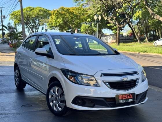 Carro 1.4 MPFI LT 8V FLEX 4P MANUAL