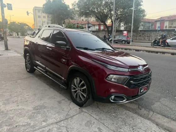 Carro 2.0 16V TURBO DIESEL VOLCANO 4WD AT9