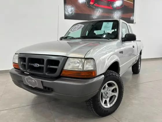 Carro 2.5 XL 4X2 CD 8V GASOLINA 4P MANUAL