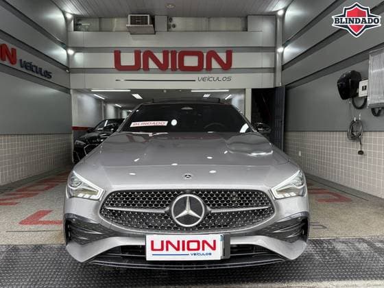 Carro 1.3 MHEV AMG LINE 7G-DCT