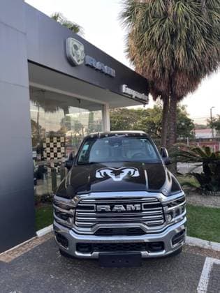 Carro 6.7 I6 TURBO DIESEL LARAMIE CD 4X4 AUTOMÁTICO