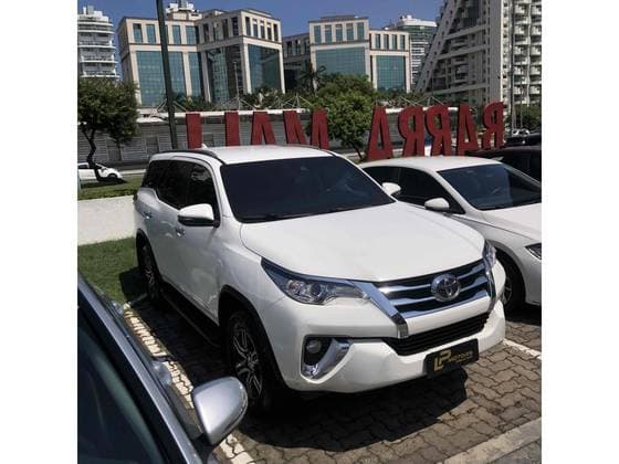 Carro 2.7 SRV 7 LUGARES 4X2 16V FLEX 4P AUTOMÁTICO