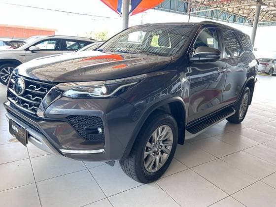 Carro 2.8 D-4D TURBO DIESEL SRX 7L 4X4 AUTOMÁTICO