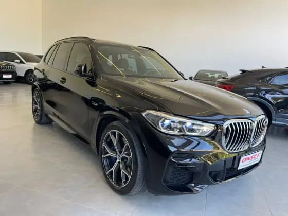 Carro 3.0 I6 TURBO HÍBRIDO XDRIVE45E M SPORT AUTOMÁTICO