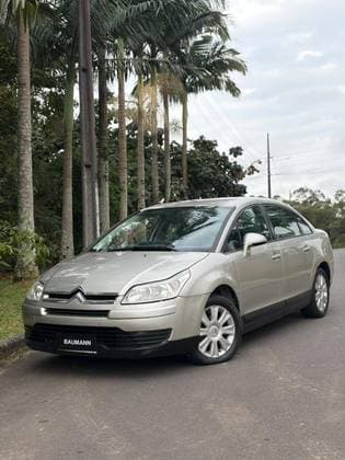 Carro 2.0 GLX PALLAS 16V FLEX 4P MANUAL
