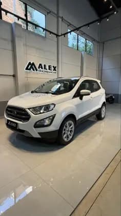 Carro 1.5 TI-VCT FLEX TITANIUM AUTOMÁTICO