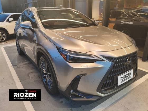 Carro 2.5 PHEV AWD CVT