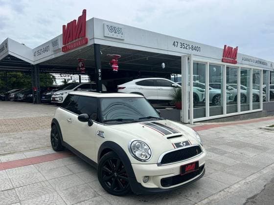 Carro 1.6 S 16V TURBO GASOLINA 2P AUTOMÁTICO