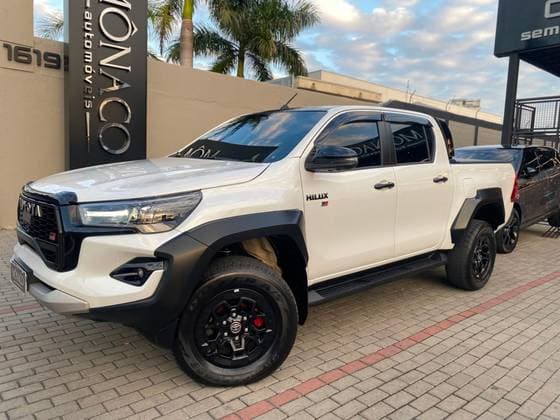 Carro 2.8 D-4D TURBO DIESEL CD GR-S 4X4 AUTOMÁTICO