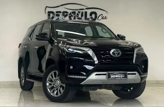 Carro 2.8 D-4D TURBO DIESEL SRX 7L 4X4 AUTOMÁTICO