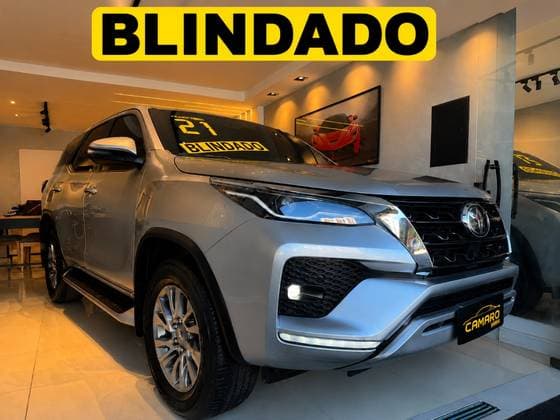 Carro 2.8 D-4D TURBO DIESEL SRX 7L 4X4 AUTOMÁTICO