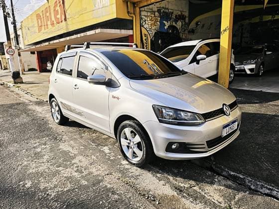 Carro 1.6 MI ROCK IN RIO 8V FLEX 4P MANUAL