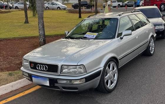 Carro 2.6 E AVANT V6 GASOLINA 4P MANUAL