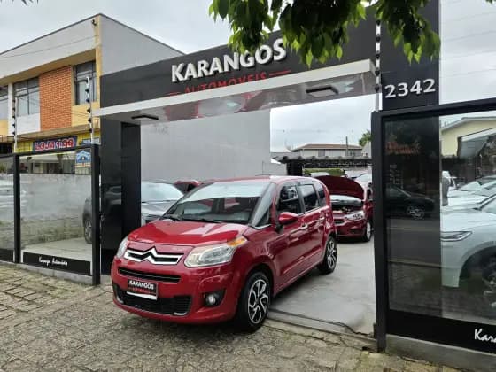 Carro 1.6 FLEX TENDANCE BVA