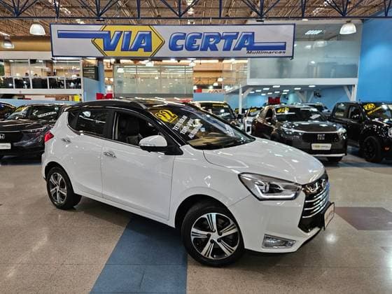 Carro 1.6 16V GASOLINA PLUS 4P CVT