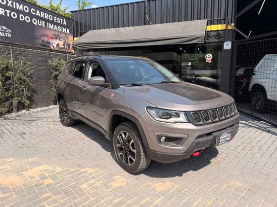 Carro 2.0 16V DIESEL TRAILHAWK 4X4 AUTOMÁTICO