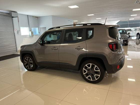 Carro 1.8 16V FLEX LONGITUDE 4P AUTOMÁTICO