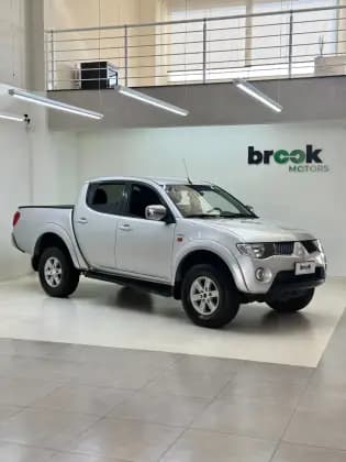 Carro 3.2 HPE 4X4 CD 16V TURBO INTERCOOLER DIESEL 4P MANUAL