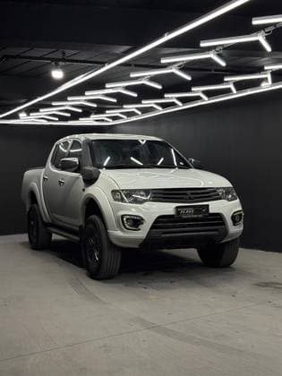 Carro 3.2 HPE 4X4 CD 16V TURBO INTERCOOLER DIESEL 4P AUTOMÁTICO