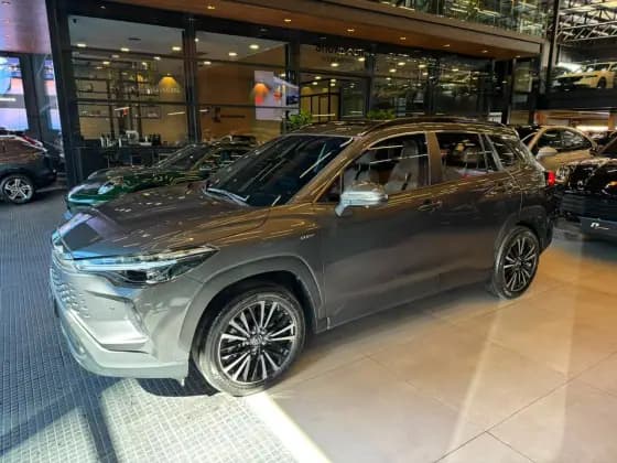 Carro 1.8 VVT-I HYBRID FLEX XRX CVT