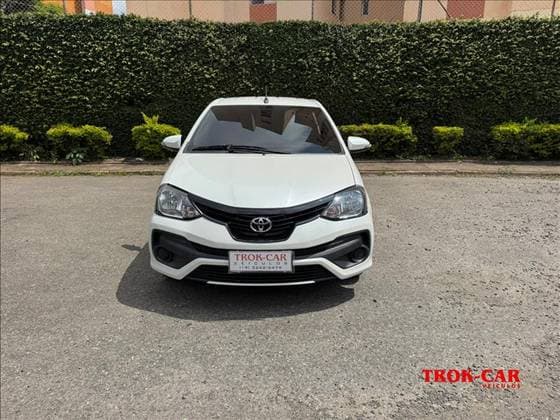 Carro 1.5 X PLUS SEDAN 16V FLEX 4P MANUAL